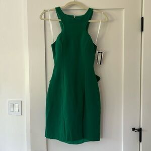 Xscape NWT short party, cocktail dress green with interesting back